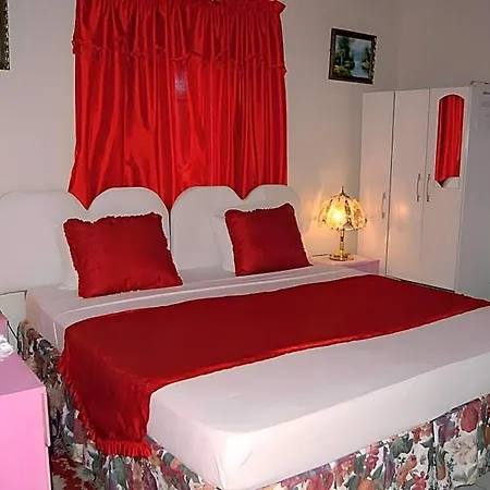 Pink Hibiscus Guest House