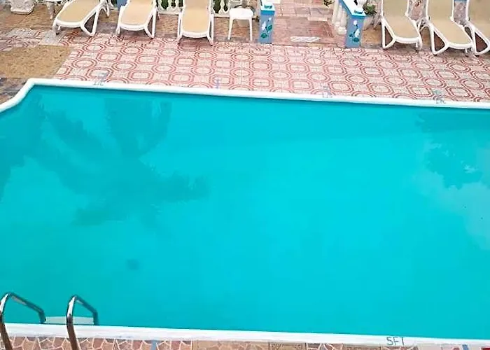 Pink Hibiscus Hotel