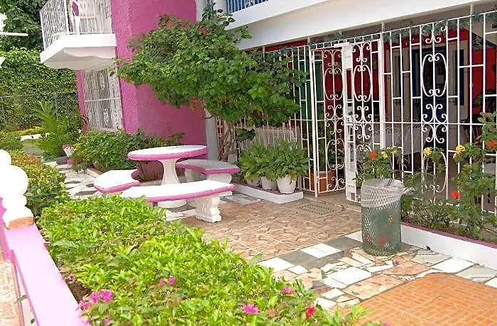 Hotel Pink Hibiscus Montego Bay