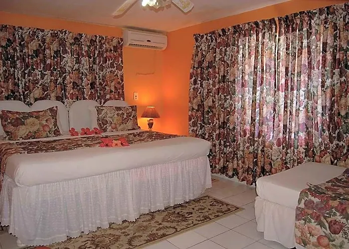 Pink Hibiscus Hotel Montego Bay